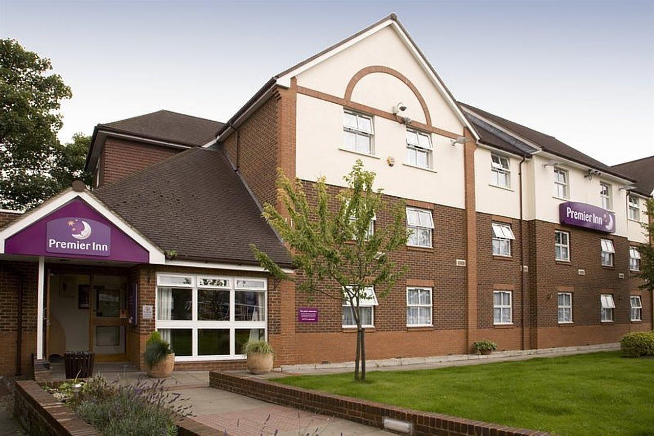 Premier Inn London อิลฟอร์ด ภายนอก รูปภาพ